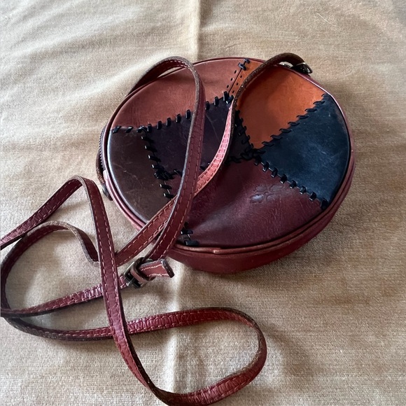 Handbags - Patricia Nash Banjo Style Crossbody bag Patchwork design